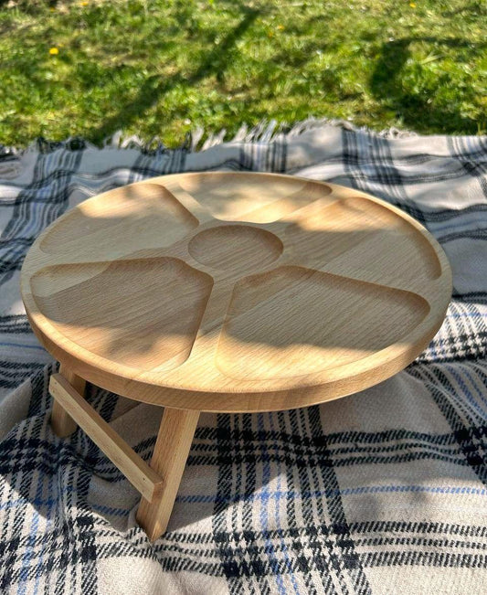 Handmade Beech Wood Wine Table – Folding Picnic Tray with Glass Slots – Natural Finish – 35 cm Round – Rustic Wine & Cheese Board